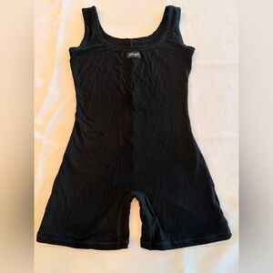 YoungLA Women’s Ivy Ribbed Athletic Black Romper Bodysuit Size Medium